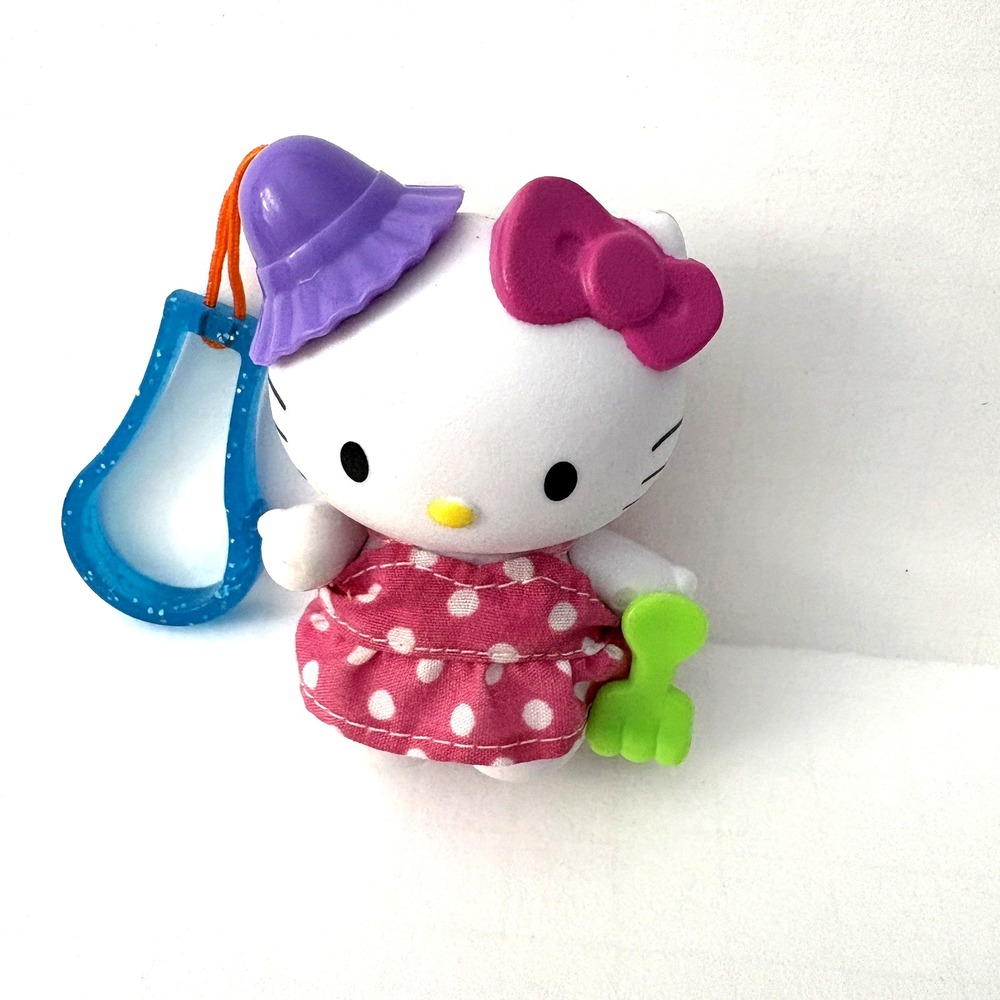 2000 Sanrio McDonald's Hello Kitty toy/keychain